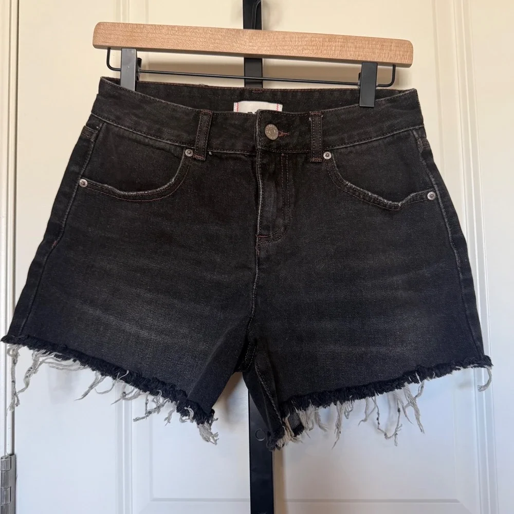 BDG Urban Outfitters A-Line Cutoff Denim‎ Short Black Frayed Hem Size 26